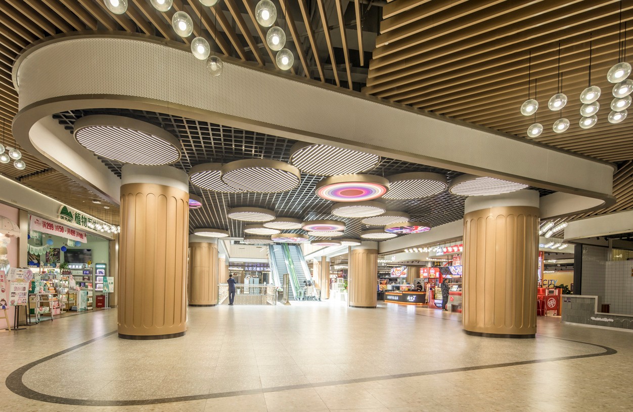 威尼斯87978797配景音乐系统工程产品效劳于上海漫乐城